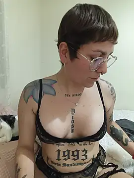 xjuanaxmaldadxxx online show from August 3, 2026, 11:19 pm