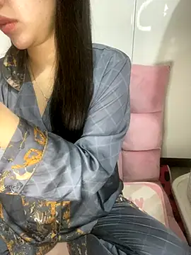 RubyBerry online show from November 8, 2025, 8:36 am