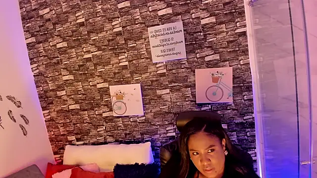 Elsie morris12 online show from September 9, 2025, 12:59 pm