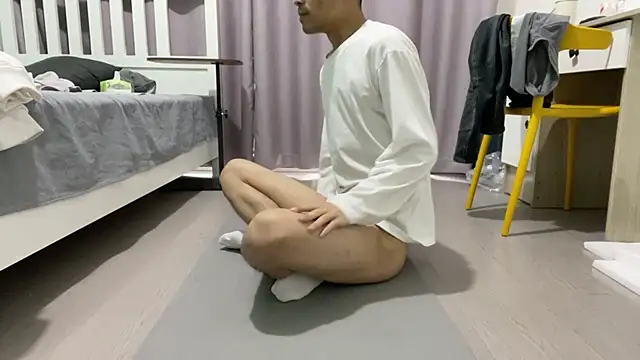 Snapshot of cily chatting on December 14, 2025, 3:34 am cily online show from December 14, 2025, 3:34 am