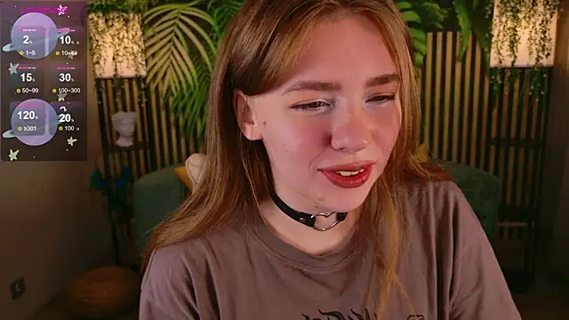 Snapshot of Moon__Bunny chatting on September 18, 2025, 3:25 pm Moon Bunny online show from September 18, 2025, 3:25 pm