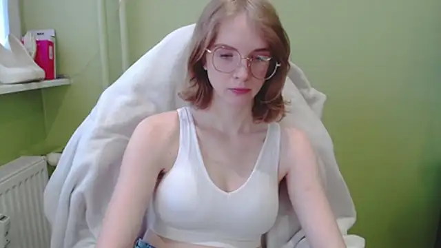 juicyPenny online show from January 19, 2026, 7:34 am