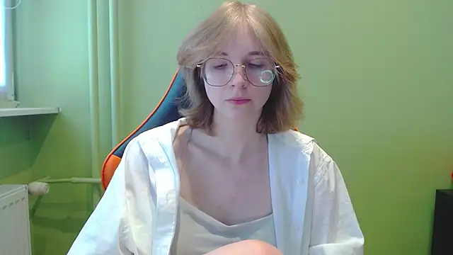 Snapshot of juicyPenny chatting on May 14, 2026, 6:31 am juicyPenny online show from May 14, 2026, 6:31 am