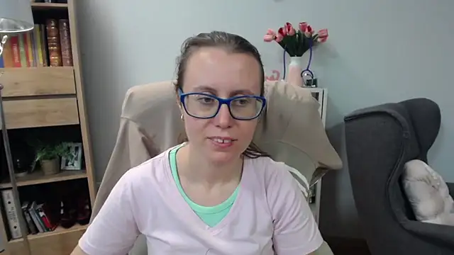sweetxLizzy online show from May 28, 2026, 4:54 am