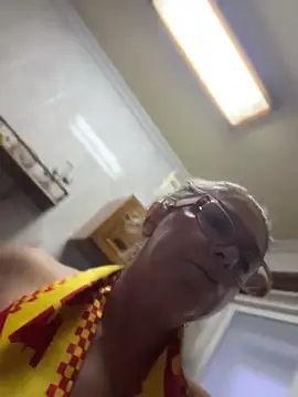 milfevapeccato online show from June 14, 2026, 4:58 am