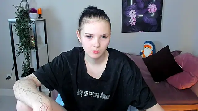 Snapshot of Leila_xxBaby chatting on November 22, 2025, 6:51 pm Leila xxBaby online show from November 22, 2025, 6:51 pm