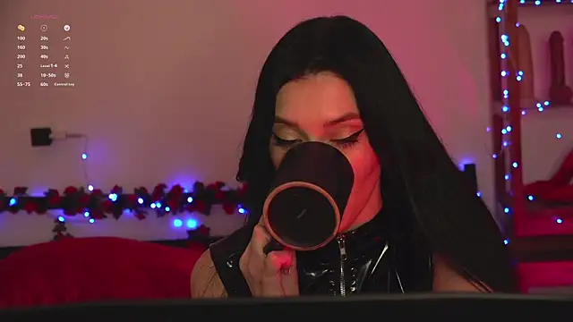 Olivia Faye online show from April 30, 2026, 8:57 pm