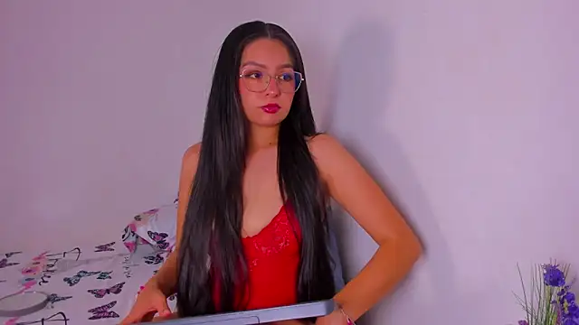 latingabby online show from April 28, 2026, 9:31 pm