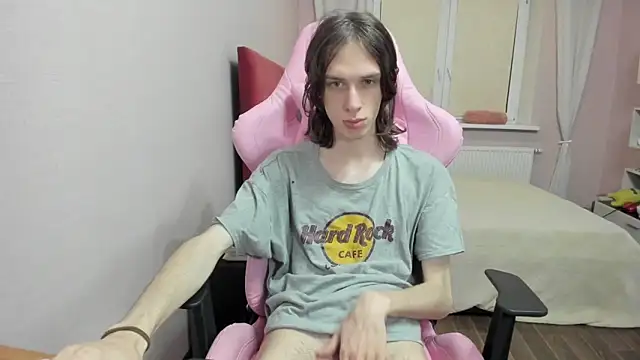 Snapshot of eleganc3 chatting on October 3, 2025, 8:06 pm eleganc3 online show from October 3, 2025, 8:06 pm