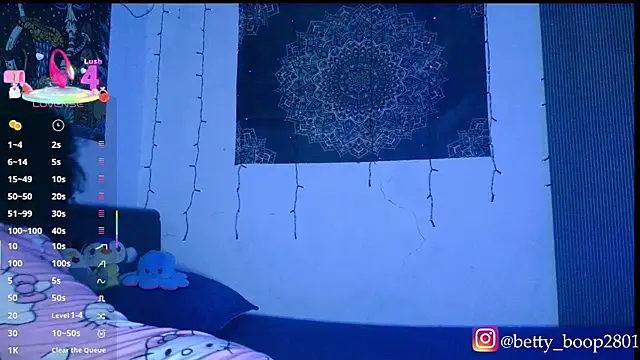 bettyboo2801 online show from January 10, 2026, 4:47 am