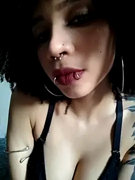 bettyboo2801 online show from May 1, 2026, 10:03 pm