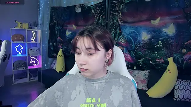 ClaraParks online show from January 9, 2026, 11:06 pm