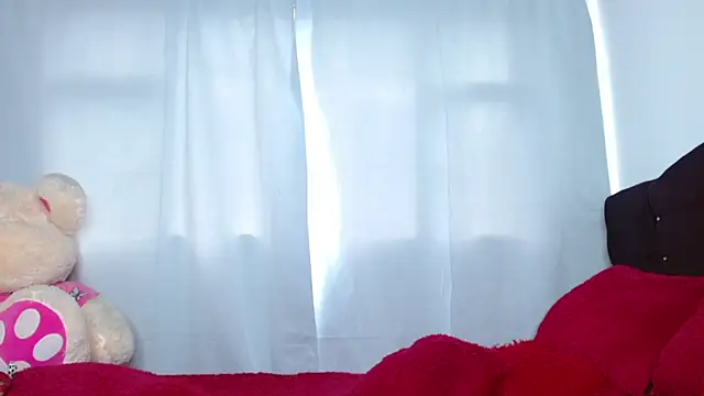 Snapshot of Charlothe_Wright chatting on October 1, 2025, 5:52 pm Charlothe Wright online show from October 1, 2025, 5:52 pm