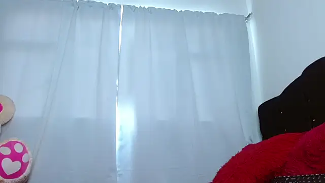 Snapshot of Charlothe_Wright chatting on October 24, 2025, 6:04 pm Charlothe Wright online show from October 24, 2025, 6:04 pm