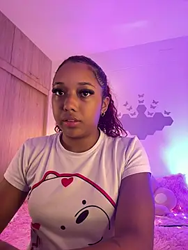  Zahara  online show from April 22, 2026, 12:24 am