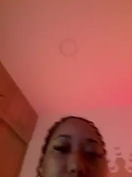 Snapshot of _Zahara_ chatting on May 27, 2026, 11:02 pm Zahara online show from May 27, 2026, 11:02 pm