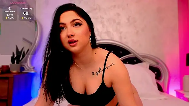 SweetySasha18 online show from April 28, 2026, 5:07 pm
