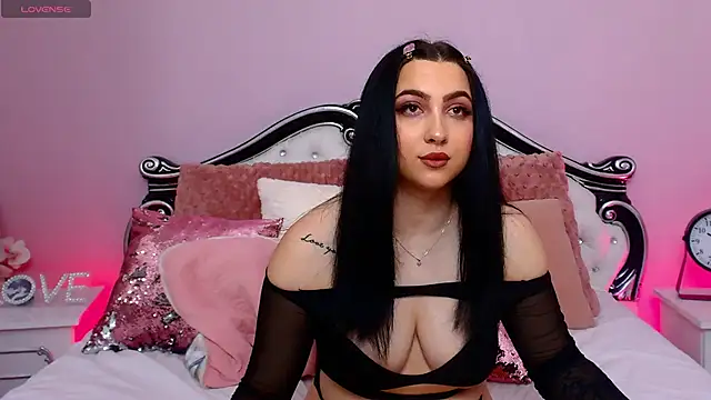 Snapshot of SweetySasha18 chatting on May 25, 2026, 5:41 pm SweetySasha18 online show from May 25, 2026, 5:41 pm