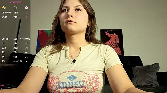 TrixiBell online show from January 10, 2026, 4:03 am