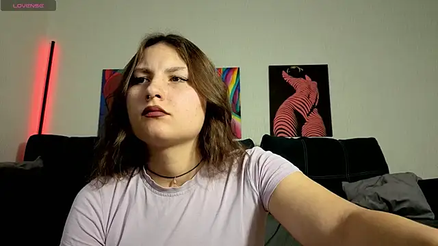 TrixiBell online show from July 7, 2026, 6:47 am