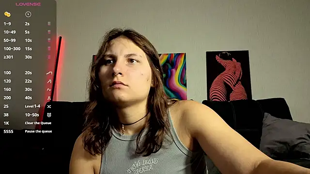 TrixiBell online show from July 29, 2026, 4:32 am