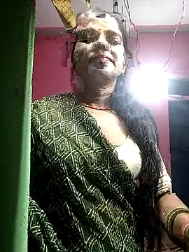 Snapshot of Cutreet chatting on September 26, 2025, 5:28 pm Cutreet online show from September 26, 2025, 5:28 pm