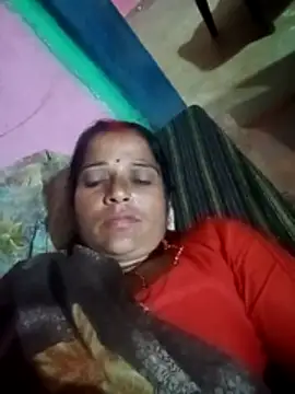 Snapshot of Cutreet chatting on July 6, 2026, 3:47 pm Cutreet online show from July 6, 2026, 3:47 pm