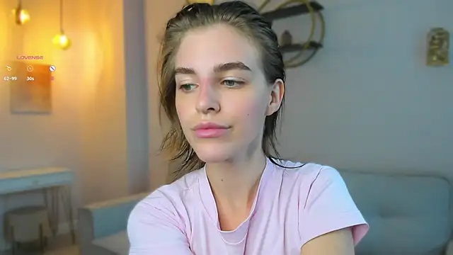 EleneButton online show from September 14, 2025, 1:16 am