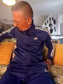 Snapshot of fabius720 chatting on November 8, 2025, 10:15 am fabius720 online show from November 8, 2025, 10:15 am