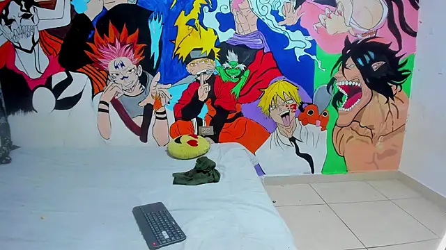 Snapshot of RoxyandAron2 chatting on December 1, 2025, 5:18 pm RoxyandAron2 online show from December 1, 2025, 5:18 pm