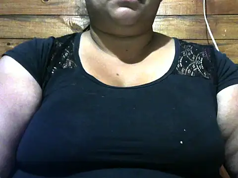 MARRENTINHA34 online show from October 21, 2025, 4:41 pm