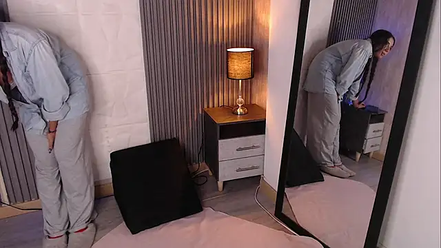 Snapshot of Bonnali_lune chatting on October 29, 2025, 10:22 pm Bonnali lune online show from October 29, 2025, 10:22 pm