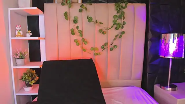 Snapshot of Bonnali_lune chatting on November 21, 2025, 11:58 pm Bonnali lune online show from November 21, 2025, 11:58 pm