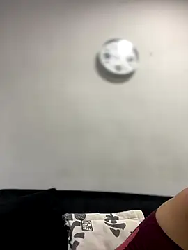 JuanitaMore01 online show from September 18, 2025, 4:09 pm