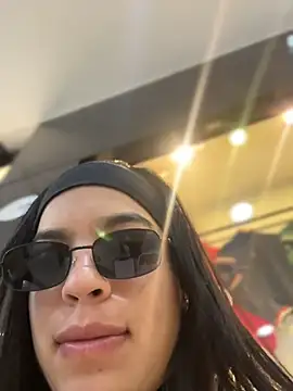 Snapshot of JuanitaMore01 chatting on June 30, 2026, 10:22 pm JuanitaMore01 online show from June 30, 2026, 10:22 pm