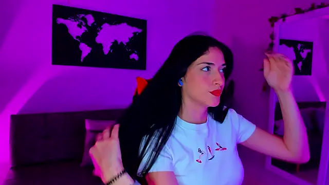 ZoeValencia1 online show from March 4, 2026, 12:33 pm