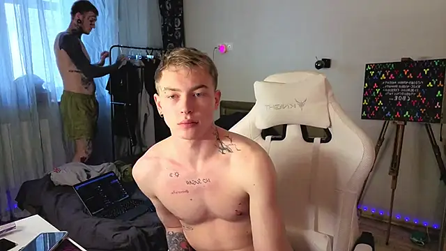 Snapshot of callmealexthx chatting on April 2, 2026, 11:52 am callmealexthx online show from April 2, 2026, 11:52 am