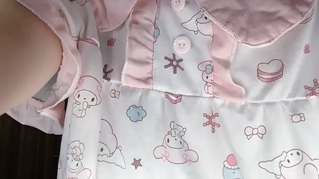 Snapshot of EnEn_xiaobao chatting on November 14, 2025, 4:17 pm EnEn xiaobao online show from November 14, 2025, 4:17 pm