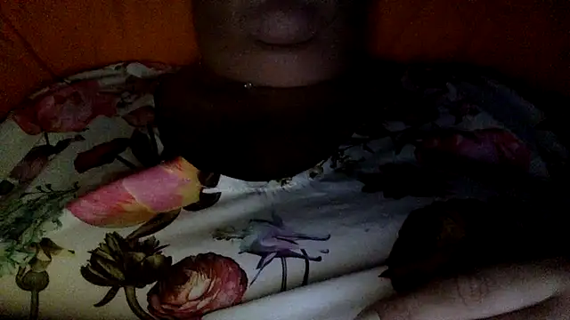 Snapshot of LaReginaNera chatting on June 29, 2026, 3:24 am LaReginaNera online show from June 29, 2026, 3:24 am