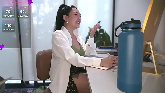 yuzhara online show from September 18, 2025, 3:14 pm