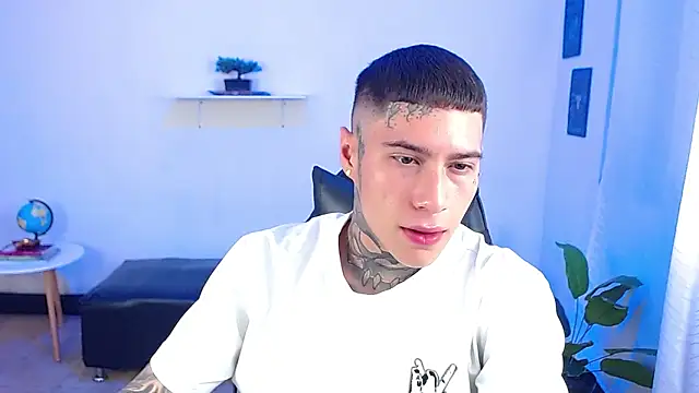 setthomas online show from April 28, 2026, 8:58 pm