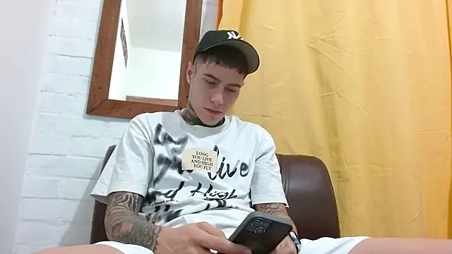 Snapshot of setthomas chatting on July 13, 2026, 1:52 am setthomas online show from July 13, 2026, 1:52 am