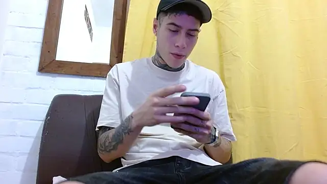 Snapshot of setthomas chatting on July 14, 2026, 11:54 pm setthomas online show from July 14, 2026, 11:54 pm