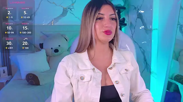 Snapshot of _aitana_001 chatting on June 13, 2026, 7:23 pm aitana 001 online show from June 13, 2026, 7:23 pm