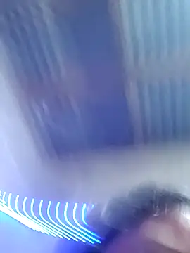 Snapshot of Violethroos chatting on October 26, 2025, 8:59 pm Violethroos online show from October 26, 2025, 8:59 pm