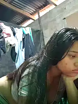 Snapshot of Violethroos chatting on November 8, 2025, 8:07 pm Violethroos online show from November 8, 2025, 8:07 pm