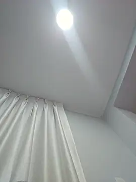 Snapshot of Miss_Pompitas23 chatting on June 6, 2026, 3:44 am Miss Pompitas23 online show from June 6, 2026, 3:44 am