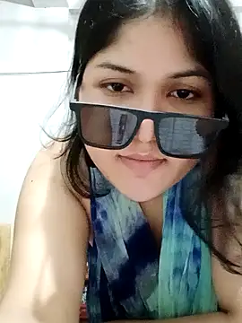 Snapshot of Nusrat-N chatting on September 13, 2025, 1:44 pm Nusrat-N online show from September 13, 2025, 1:44 pm