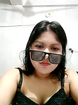 Snapshot of Nusrat-N chatting on September 15, 2025, 3:56 pm Nusrat-N online show from September 15, 2025, 3:56 pm