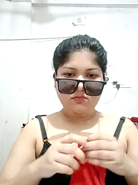 Snapshot of Nusrat-N chatting on September 22, 2025, 2:24 am Nusrat-N online show from September 22, 2025, 2:24 am